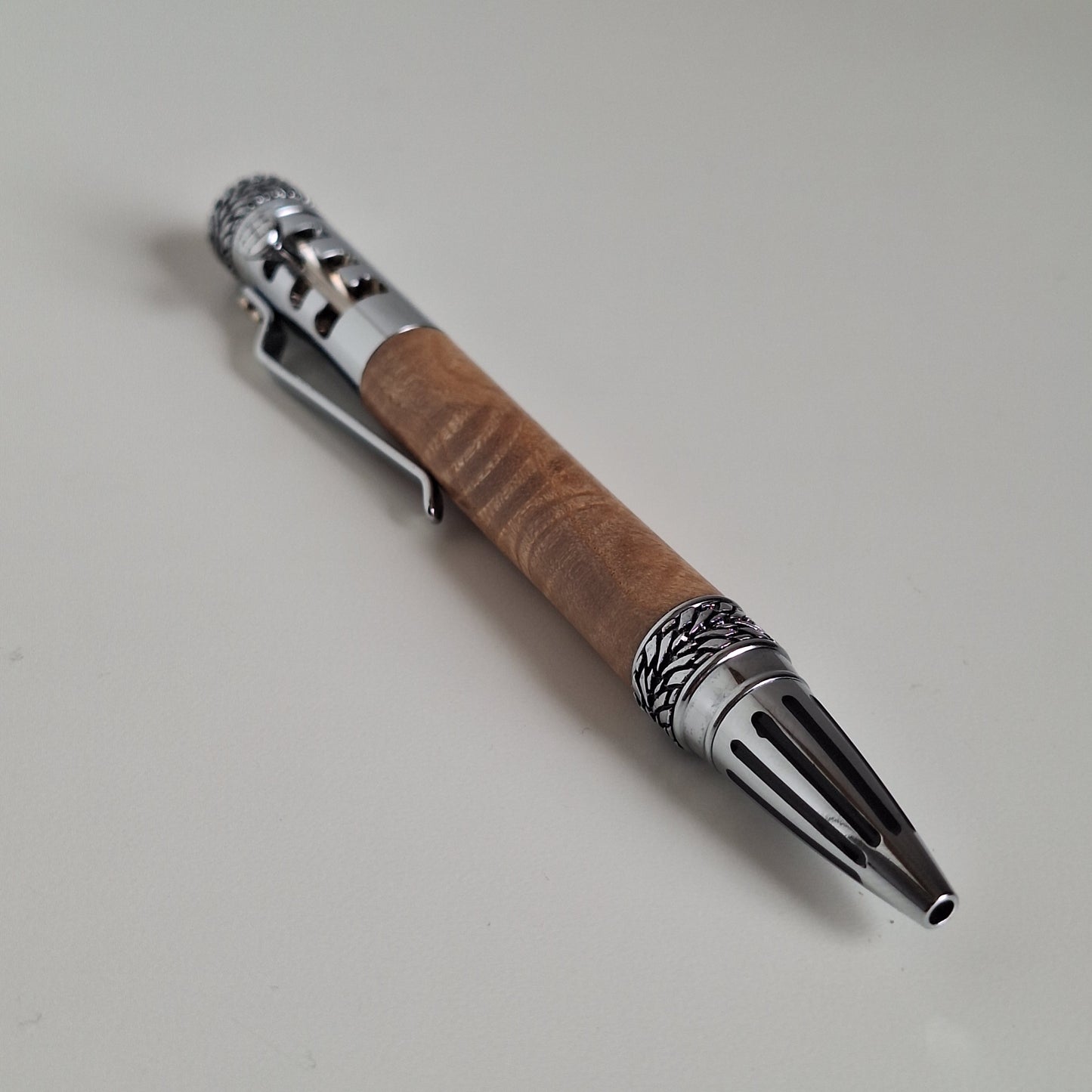 Pen - F1