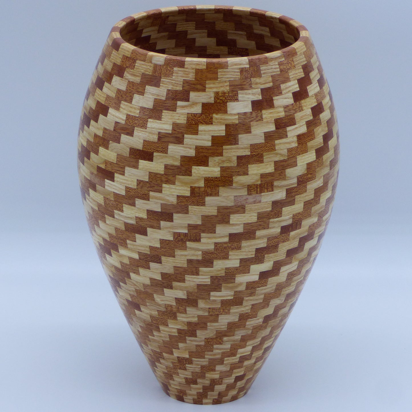 Vase segmenté spirale