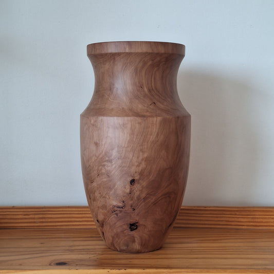 Pear wood Vase