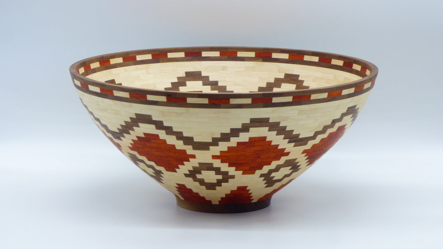 Segmented salad bowl