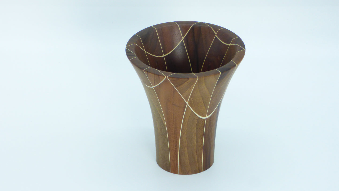 Small walnut pot