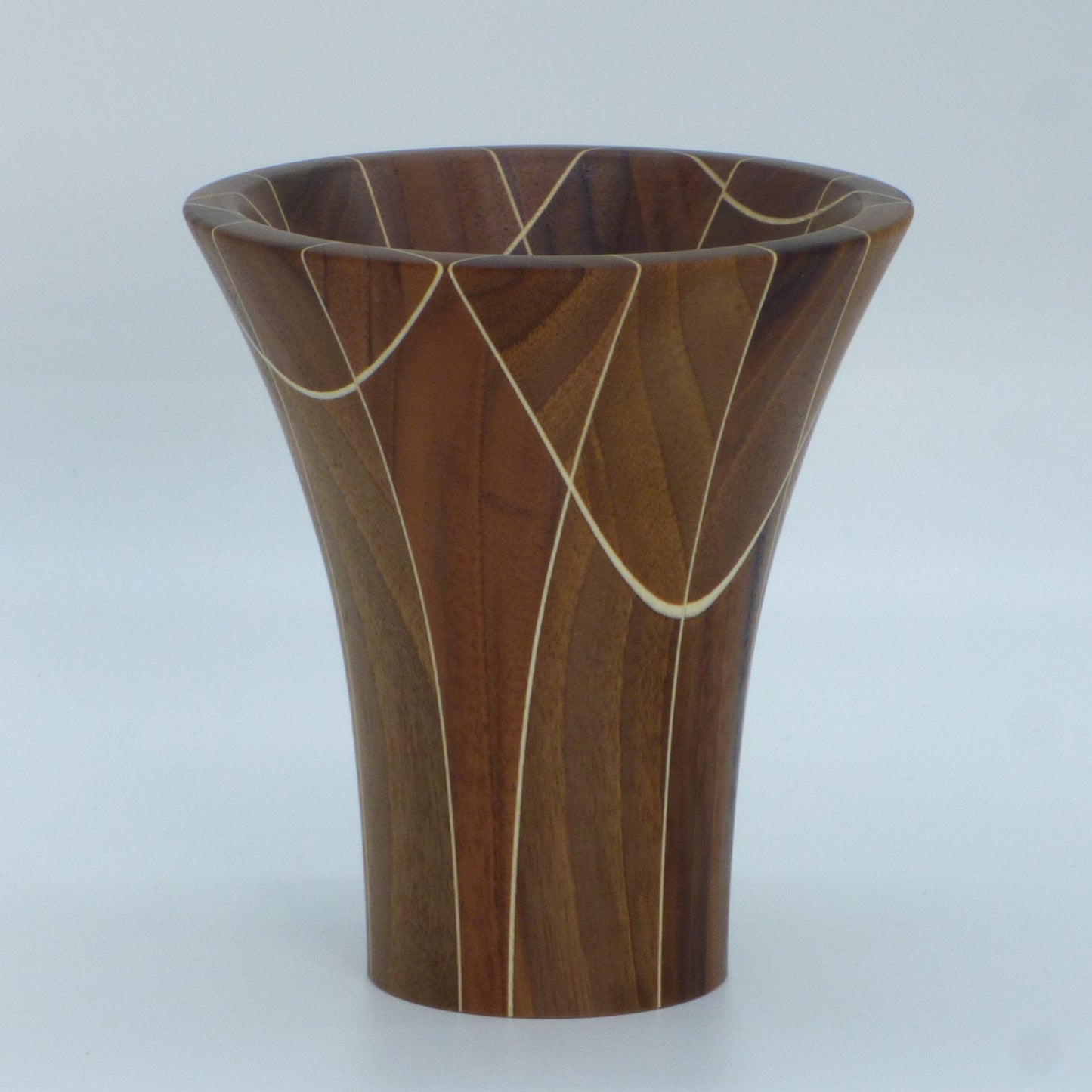 Small walnut pot