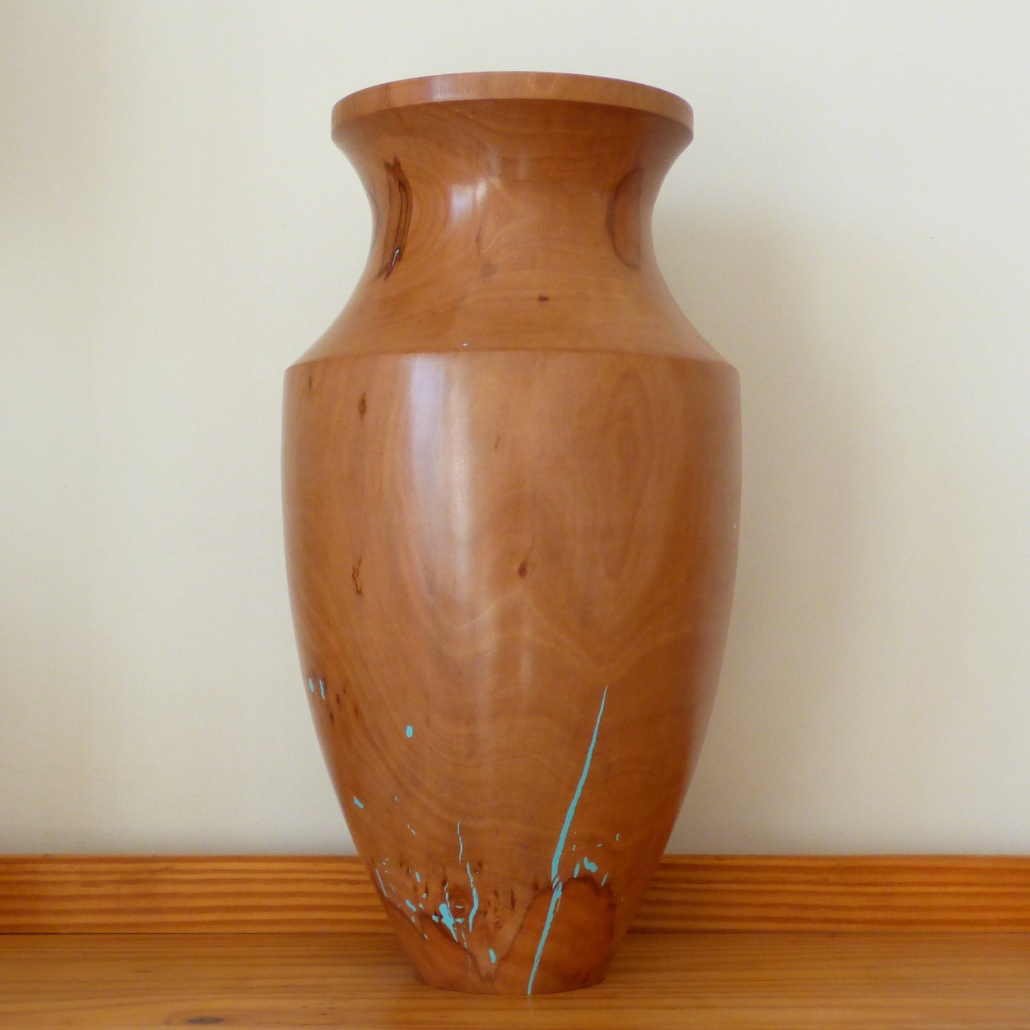 Big Pearwood Vase